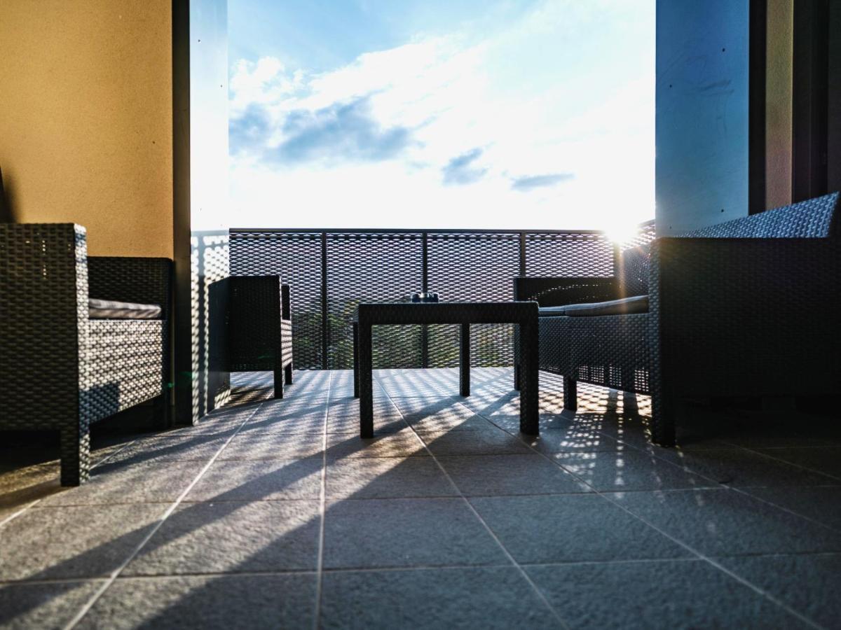 About Art Apartments Breslavia Esterno foto